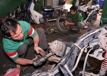 Giải pháp các dụng cụ và thiết bị hỗ trợ sửa xe máy chuyên nghiệp