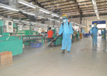 Giải pháp phun xịt khử trùng tại nơi làm việc